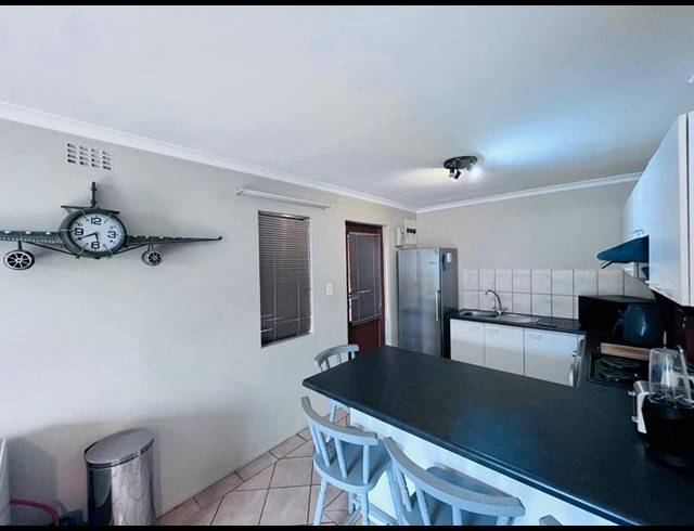 2 BEDROOM APARTMENT FOR SALE IN BLOEMHOF